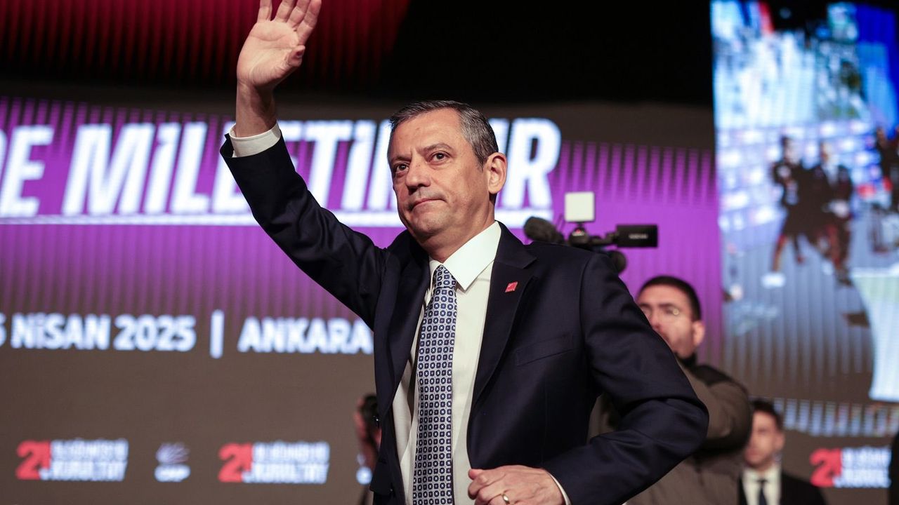 Cumhurbaşkanı Erdoğan'dan CHP lideri Özel'e 500 bin liralık dava