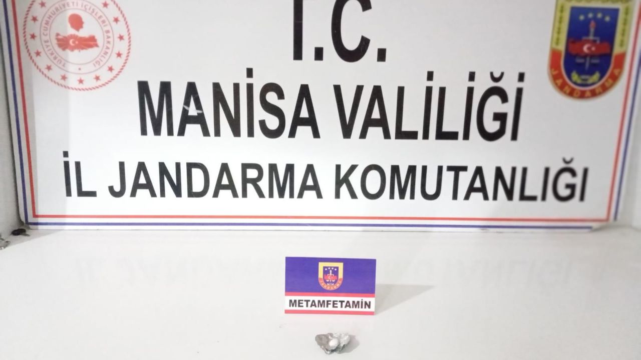 Manisa'da üst aramasında uyuşturucu bulundu