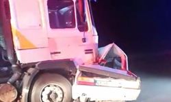Tırla kafa kafaya çarpışan otomobilin sürücüsü öldü