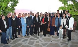 Kulalı avukatlar yemekte bir araya geldi