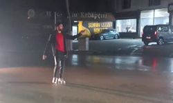 Trafik ışıkları durdu, düdükle akış sağladı