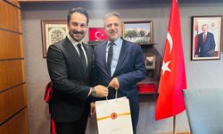Mücahit Arınç Manisa’yı Meclis’e taşıdı