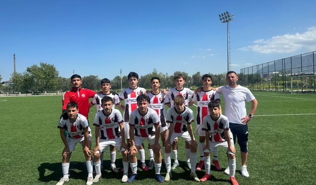 Yıldızspor 45 FK U15 Takımı, Play-Off son 16 turunda sahaya çıkıyor