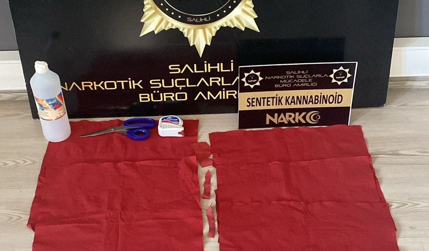 Uyuşturucuyu kağıda döktüler